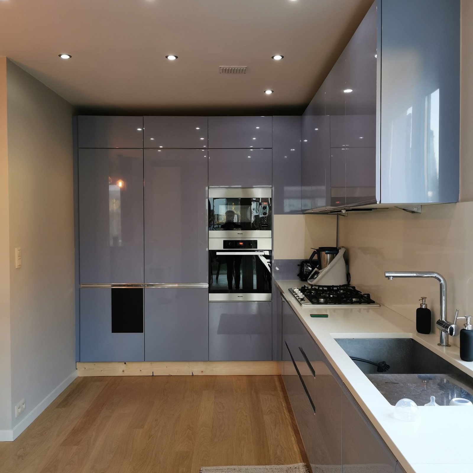 White and Brown Simple Cover Book Mockup Instagram Post-9 White and Brown Simple Cover Book Mockup Instagram Post-9